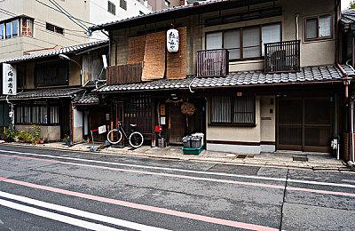 《纽约时报》屏蔽OpenAI的爬虫 禁止将其AI训练